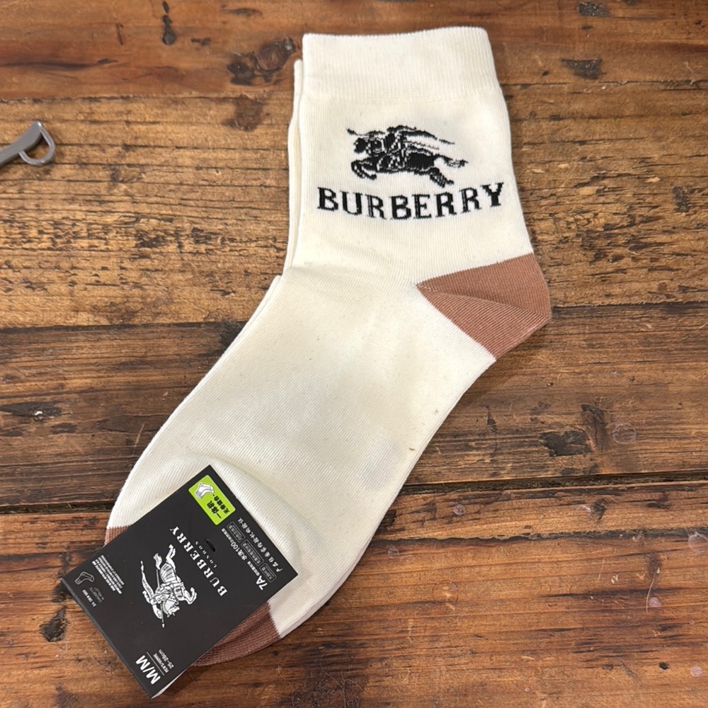 NWT Cream and Brown Casual Socks